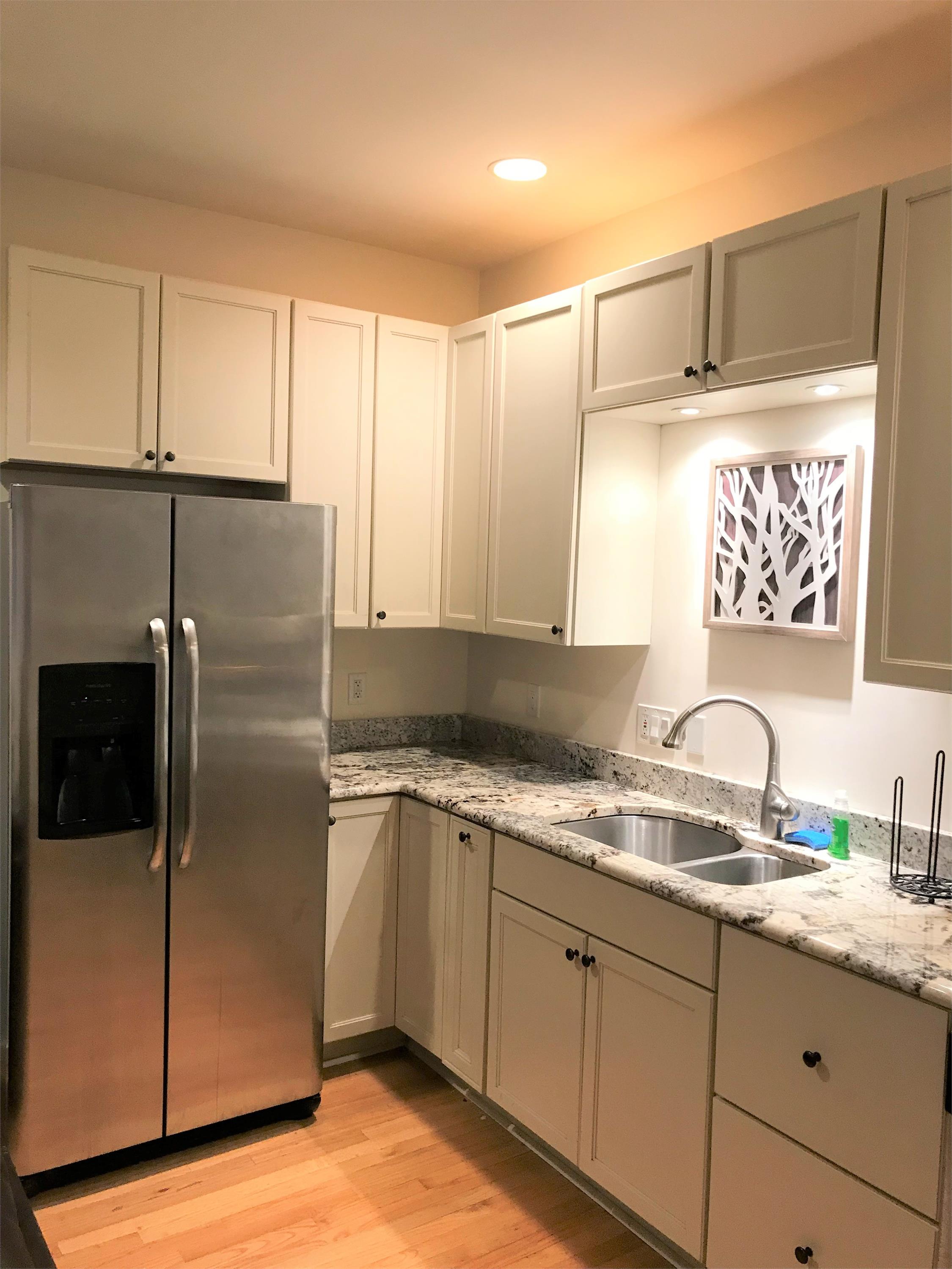 1719 W Pierce Ave - 1